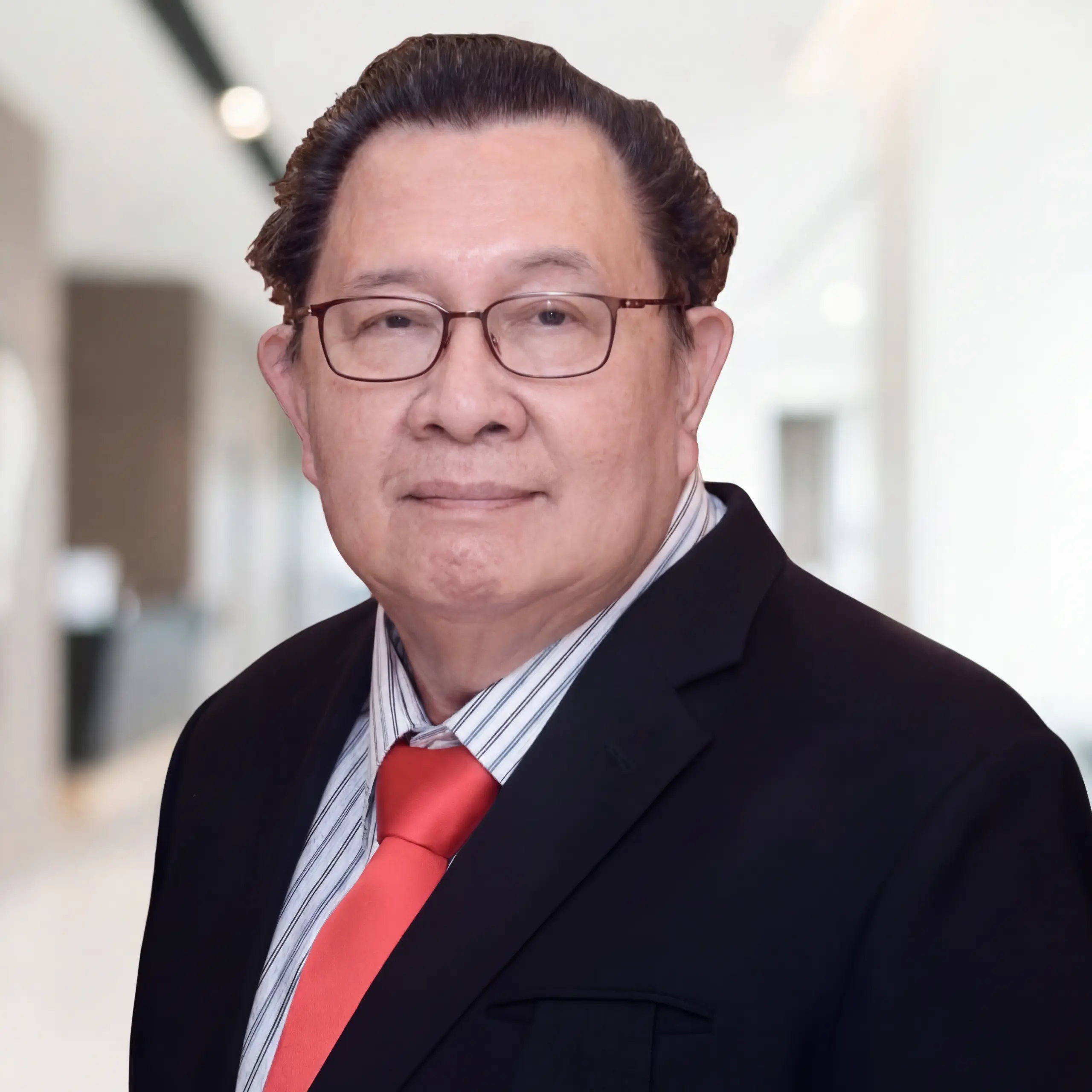 dr. Nico A. Lumenta